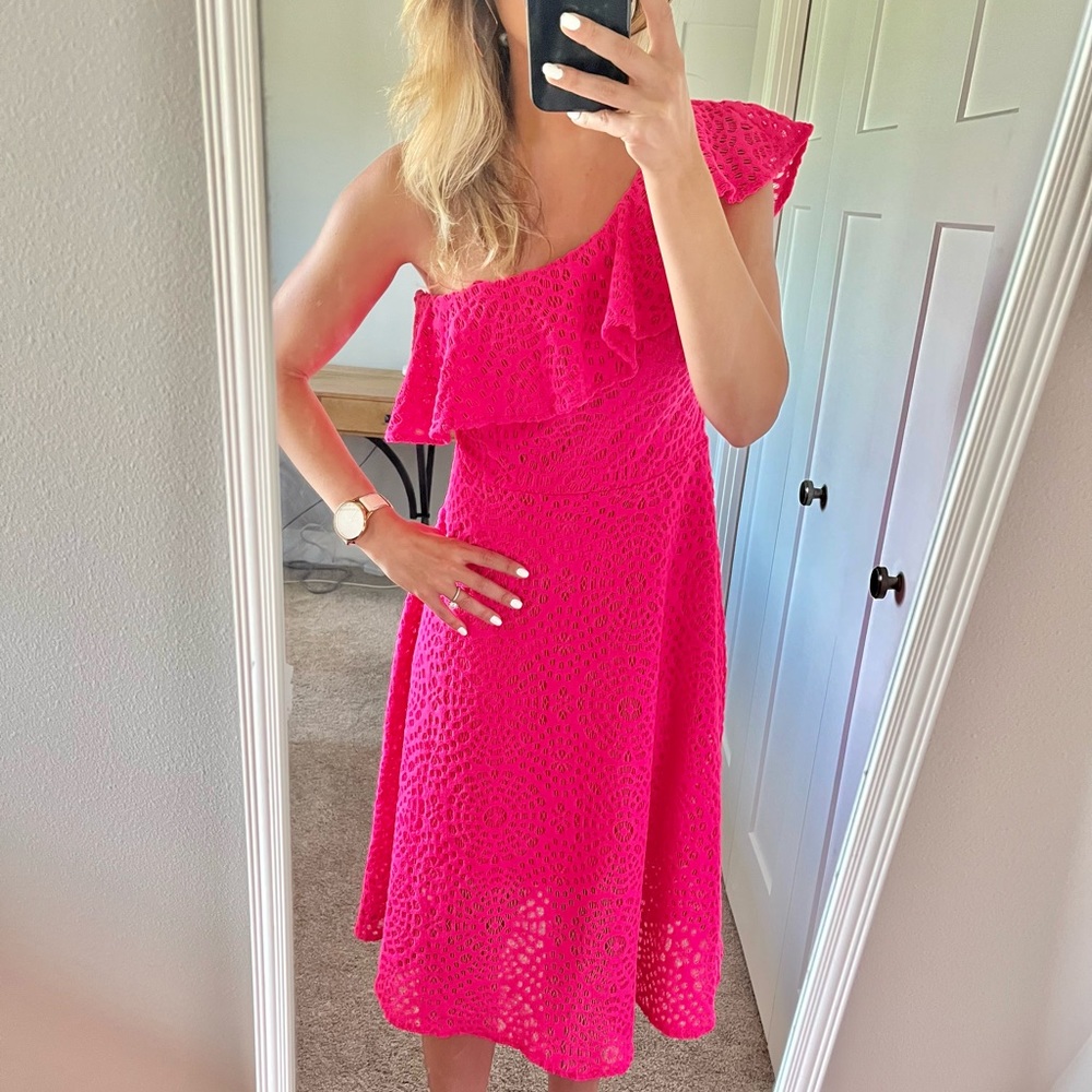 🌸 LILLY PULITZER CALLISTO DRESS IN NEON PINK!
